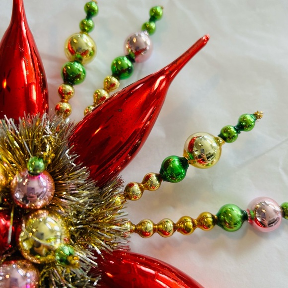 Tree topper Vintage repurposed Colorful Holiday Christmas tree topper - Picture 4 of 8